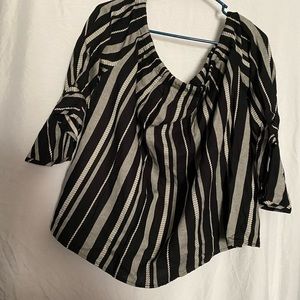 Ladies off the shoulder top size 14/16P